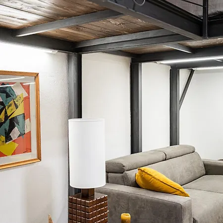 Apartment Il Loft Al 157 Castel Di Sangro